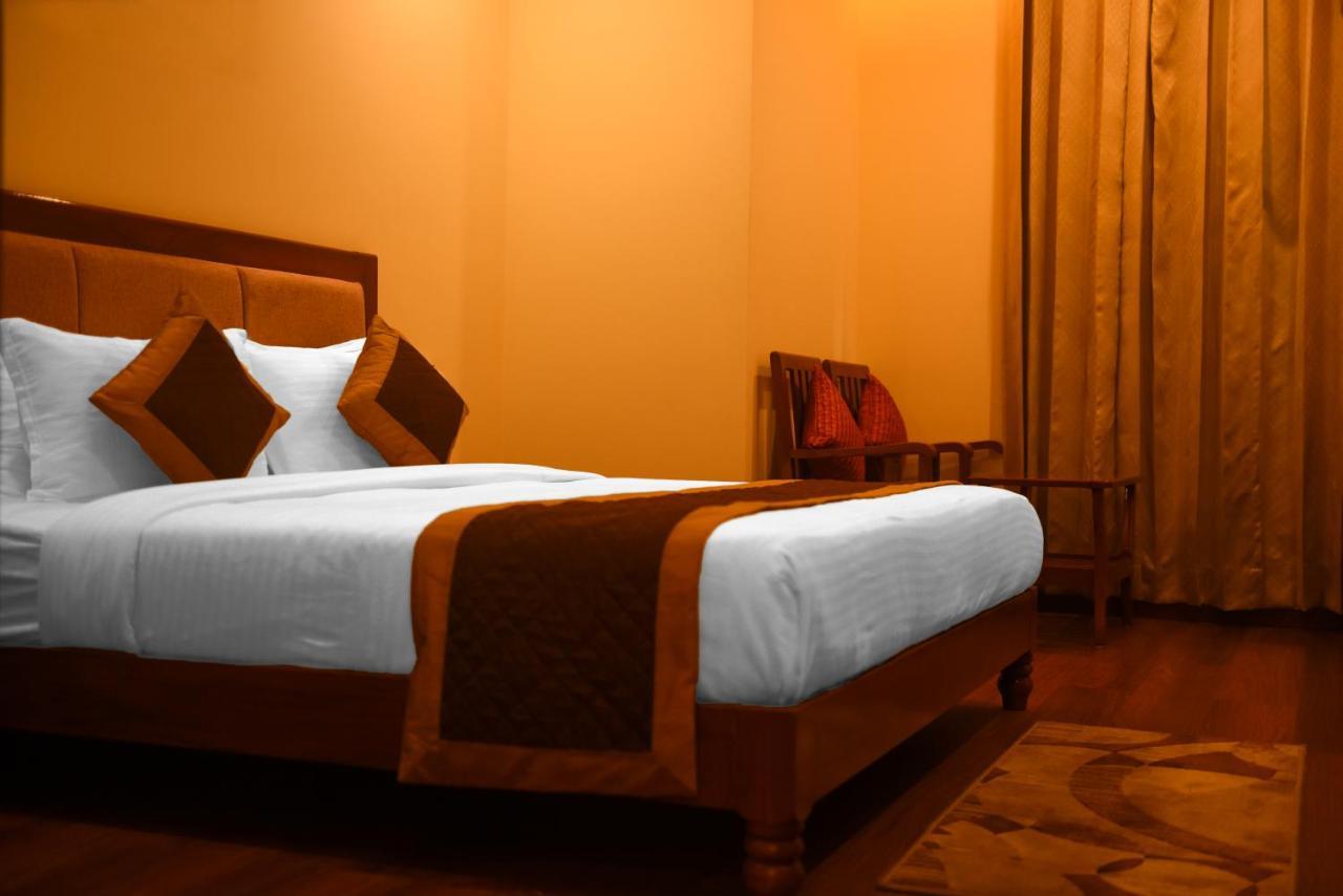 The Abhyudyam Ganga Hotel Haridwār Exterior foto