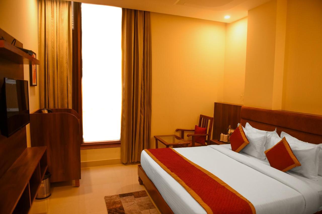 The Abhyudyam Ganga Hotel Haridwār Exterior foto