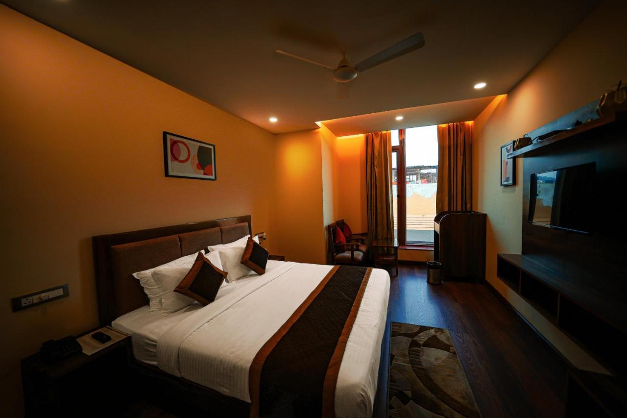 The Abhyudyam Ganga Hotel Haridwār Exterior foto