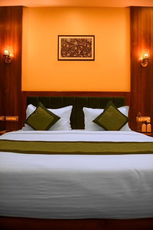 The Abhyudyam Ganga Hotel Haridwār Exterior foto