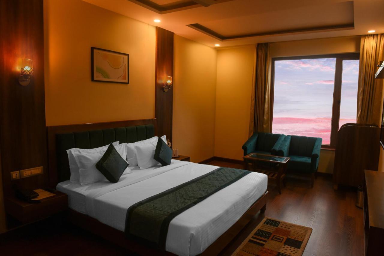 The Abhyudyam Ganga Hotel Haridwār Exterior foto